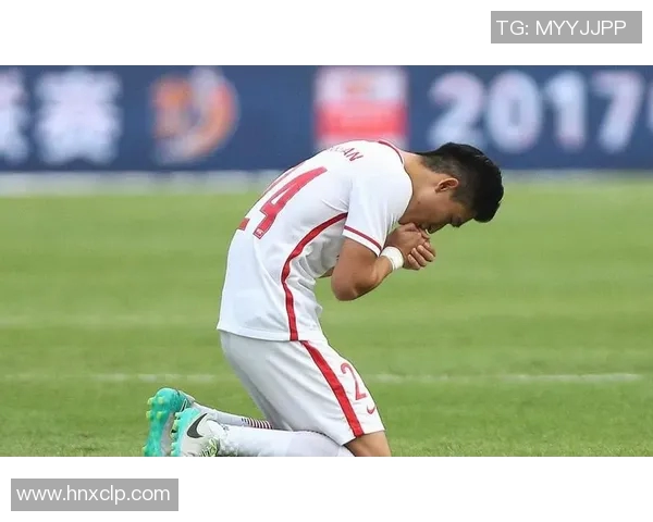 足球明星退役感人瞬间回顾泪目时刻让人心碎的告别视频