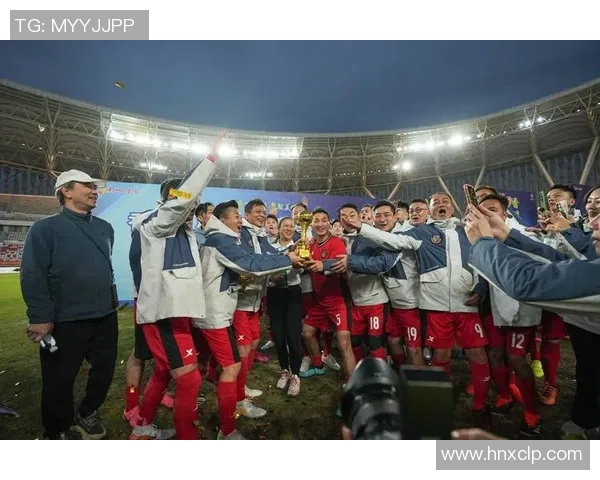 足球明星助力公益活动精彩瞬间全景展示与感人故事分享 足球明星助力公益活动精彩瞬间全景展示与感人故事分享